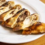 Kavurmalı Kaşarlı Pide